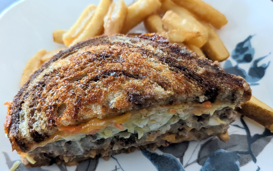 Best Lunch Restaurant in the Bidwell, Missouri Area